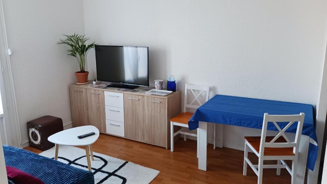 Appartement T2 Meuble Confort, Parking, Balcon,Pres Parc Des Expositions, Stades Перпинян Екстериор снимка